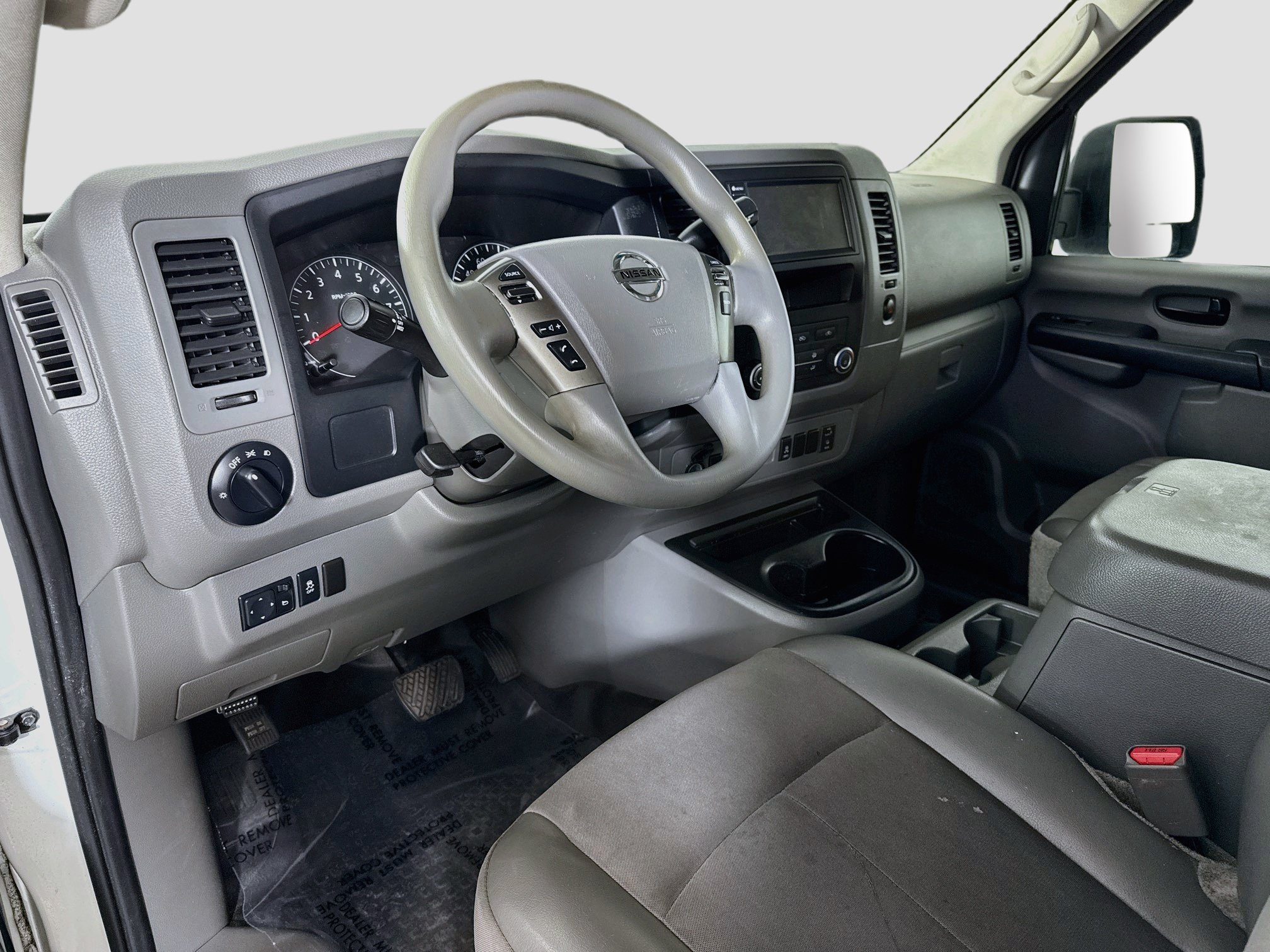Used 2020 Nissan NV 2500 SV RWD image 23