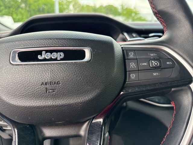 Used 2022 Jeep Grand Cherokee Trailhawk AWD/4WD image 32