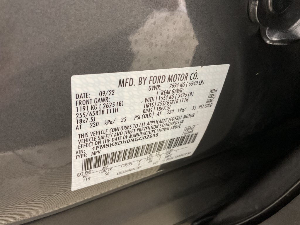 Used 2022 Ford Explorer XLT w/ Equipment Group 202A AWD/4WD image 30