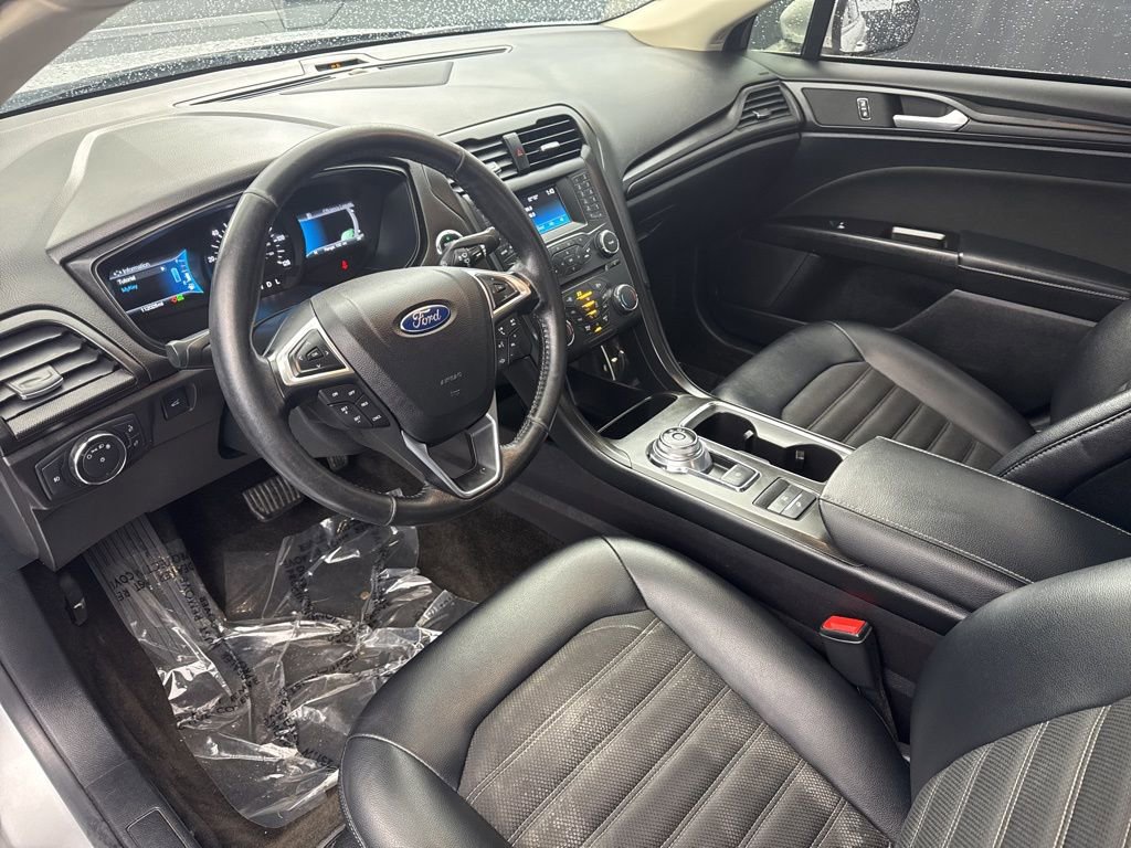 Used 2018 Ford Fusion SE w/ Equipment Group 601A image 8