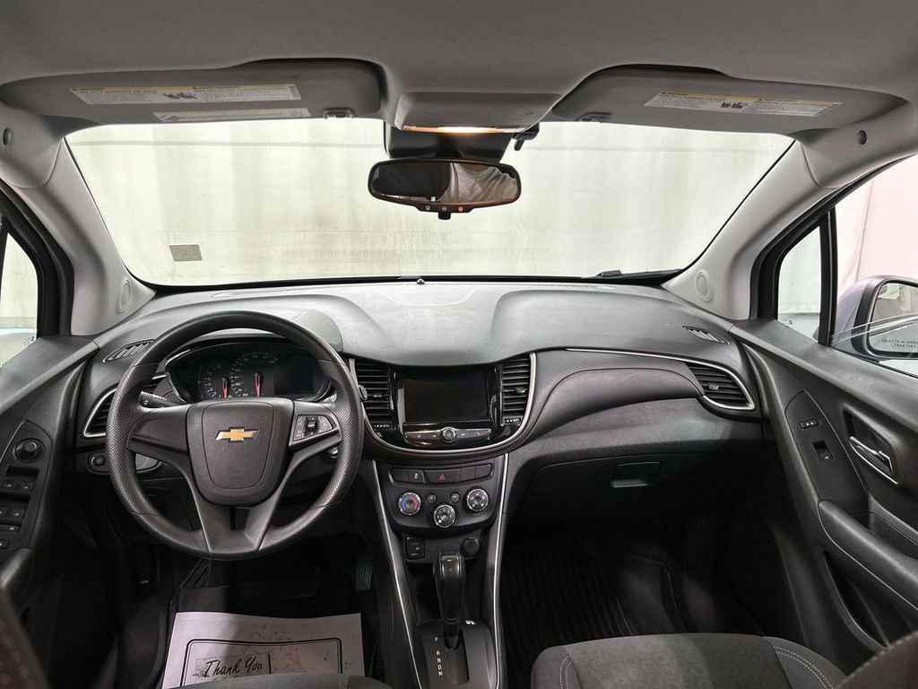 Used 2020 Chevrolet Trax LS image 18