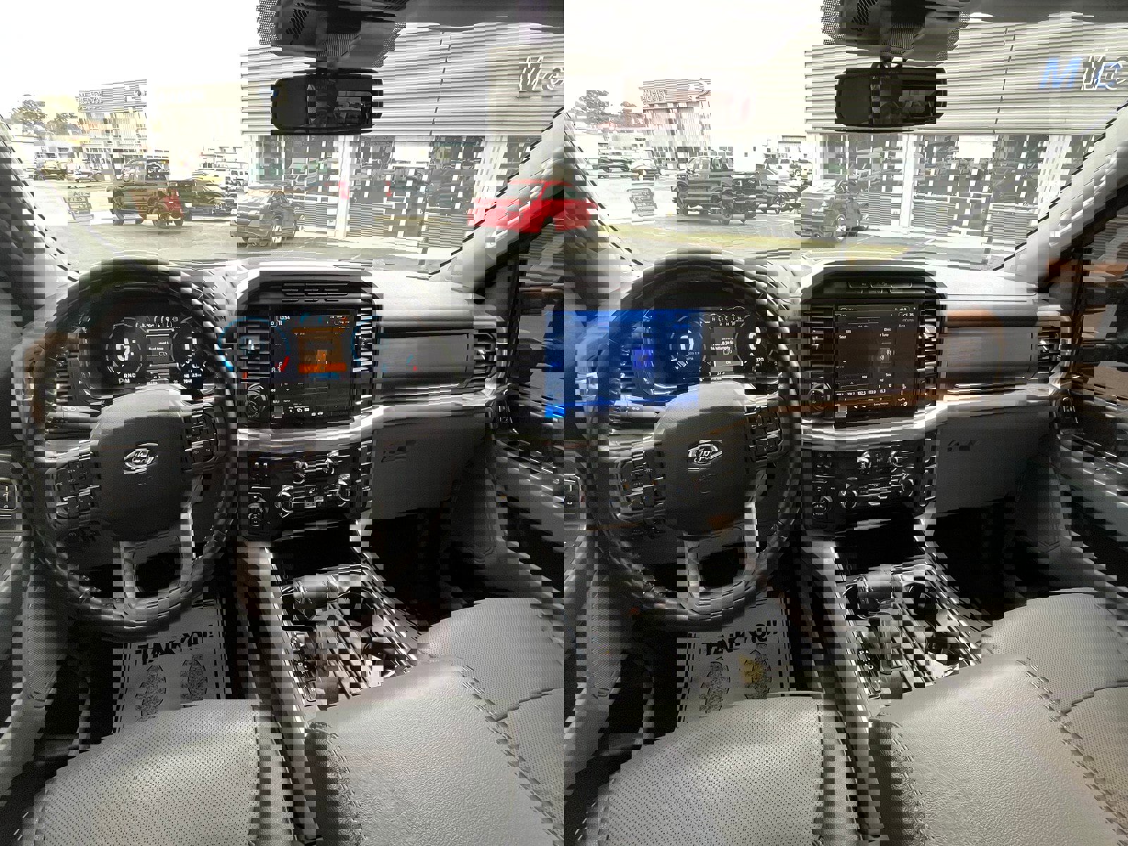 Used 2022 Ford F150 Lariat w/ Trailer Tow Package image 17