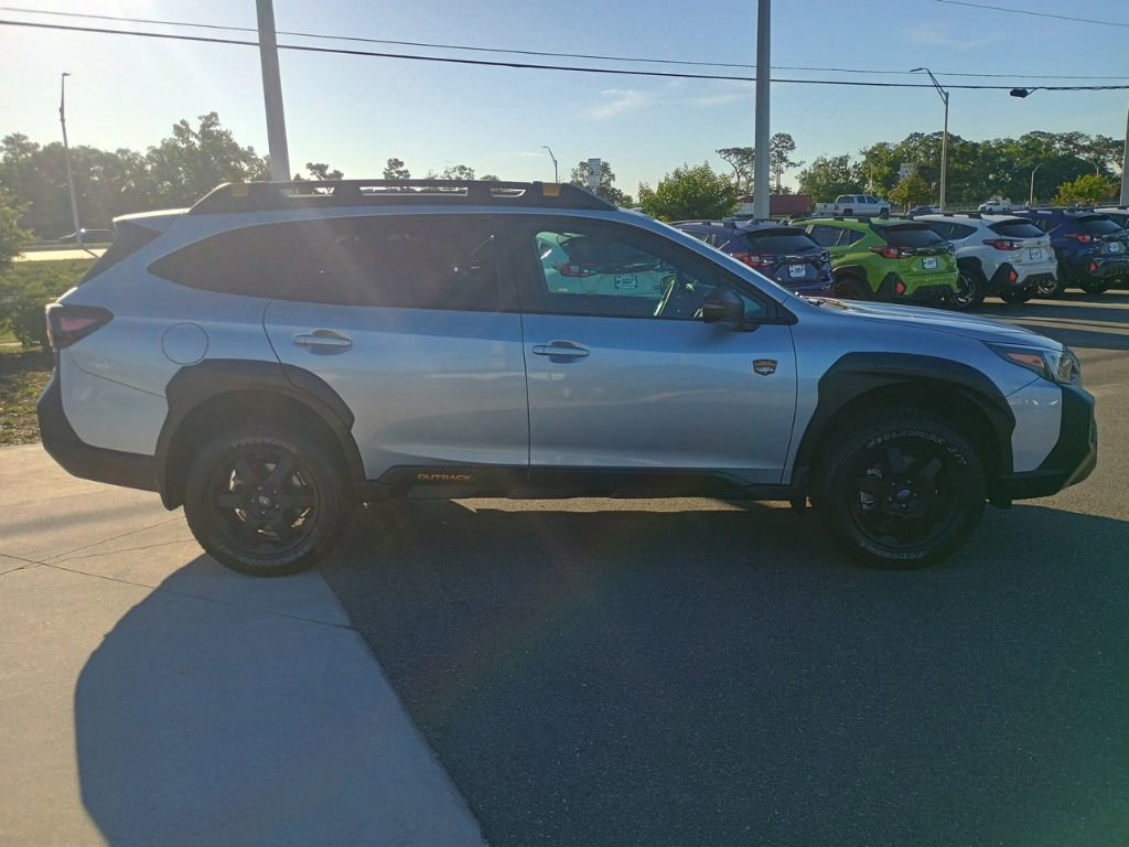 Certified 2025 Subaru Outback Wilderness w/ Wilderness Package AWD/4WD image 4