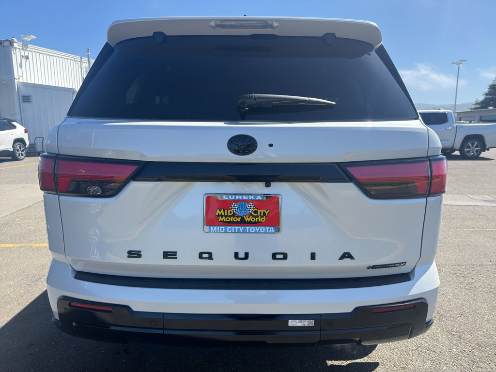 New 2026 Toyota Sequoia Platinum w/ Tow Technology Package AWD/4WD image 9