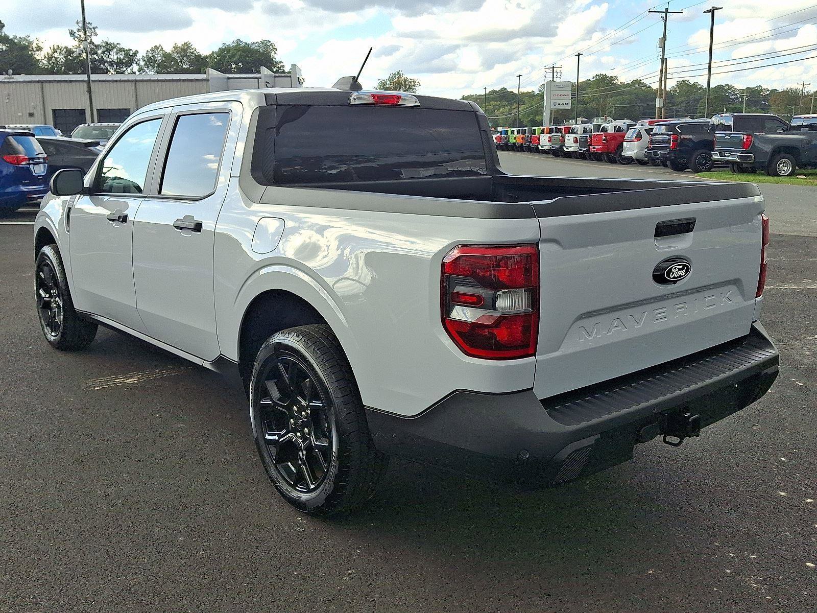 Used 2025 Ford Maverick XLT w/ XLT Luxury Package image 10