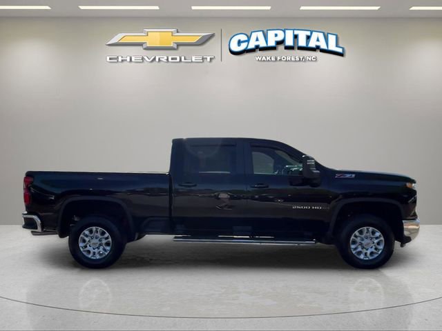 Used 2024 Chevrolet Silverado 2500 LT w/ Convenience Package image 7