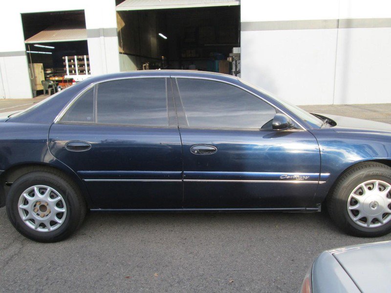 Used 2000 Buick Century Custom FWD image 3