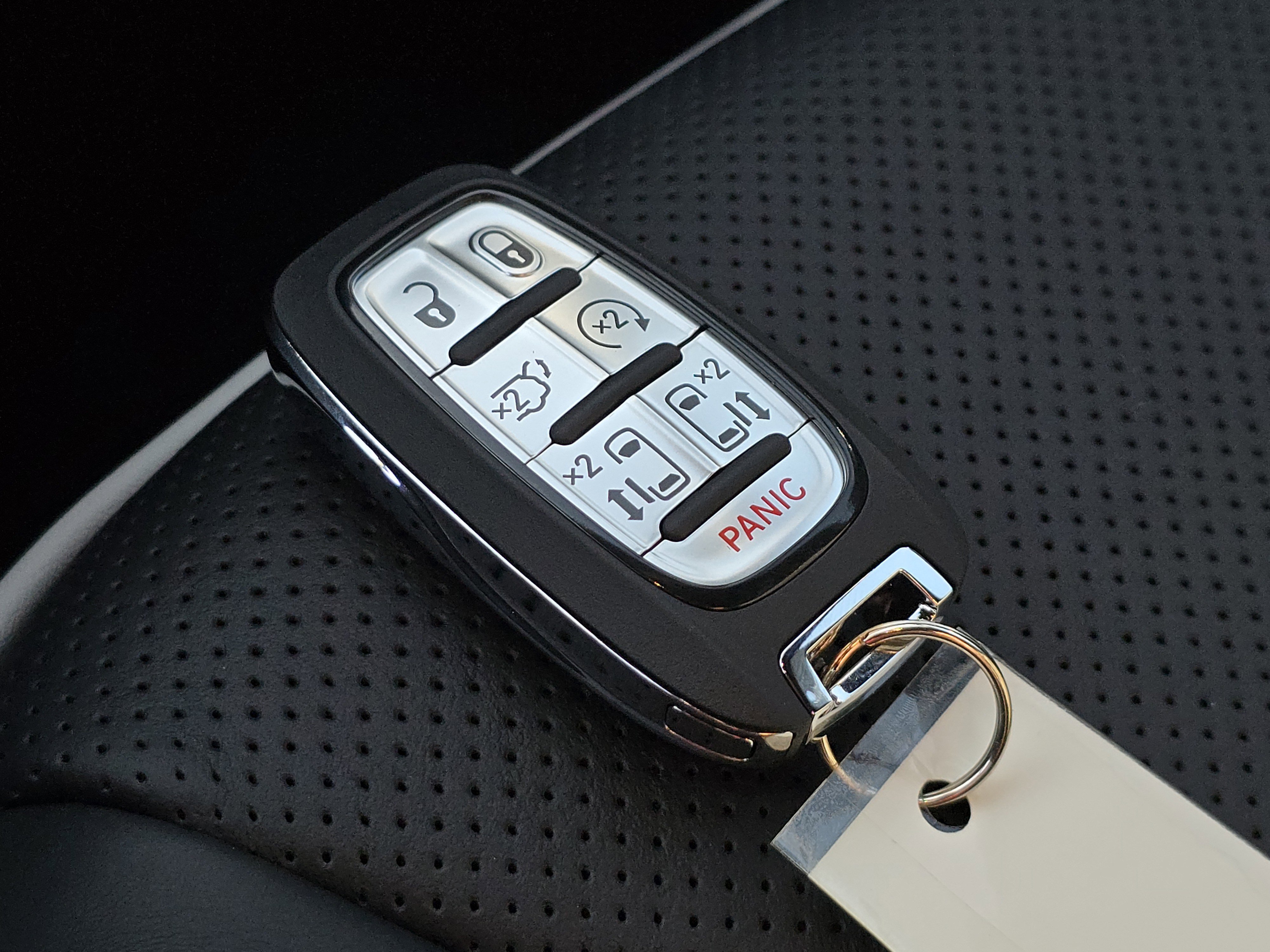 New 2026 Chrysler Pacifica Limited image 32