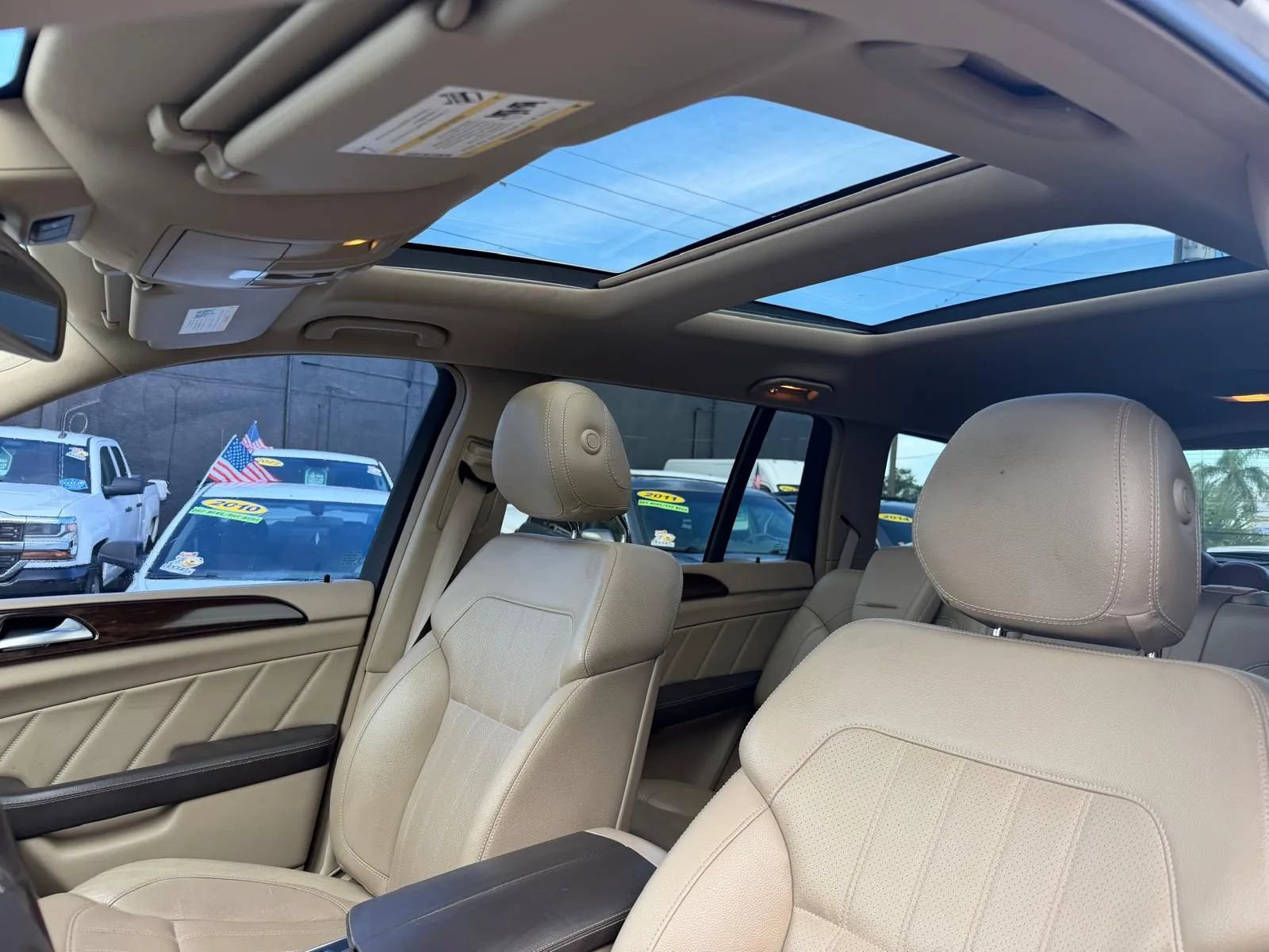 Used 2016 Mercedes-Benz GL 450 4MATIC w/ Premium I Package image 13