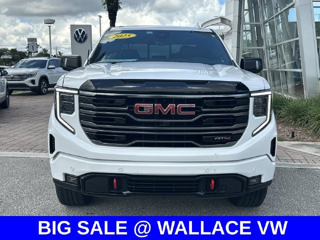 Used 2025 GMC Sierra 1500 AT4 w/ Technology Package AWD/4WD image 3