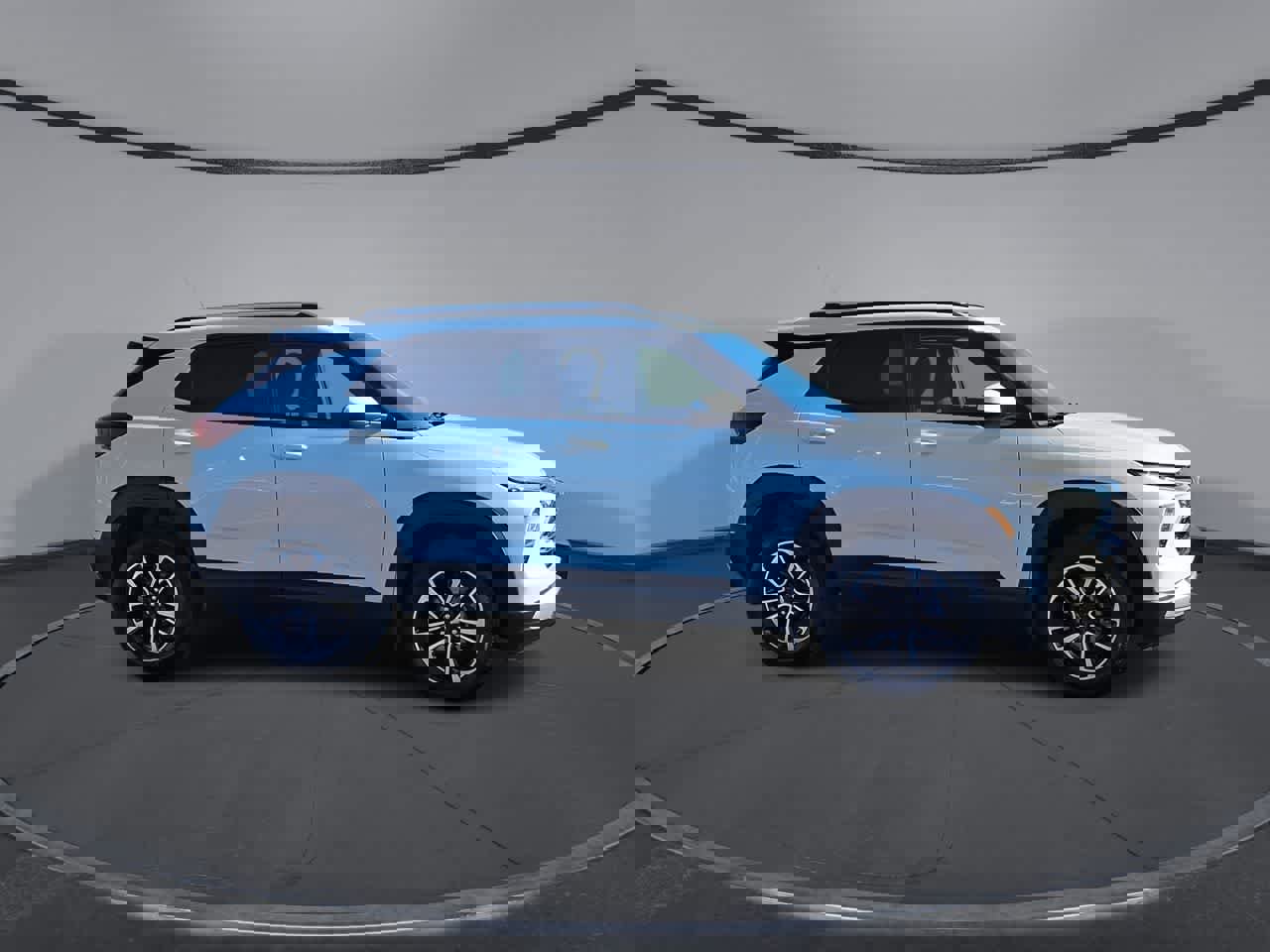 Used 2024 Chevrolet TrailBlazer LT w/ LT Cold Weather Package image 9