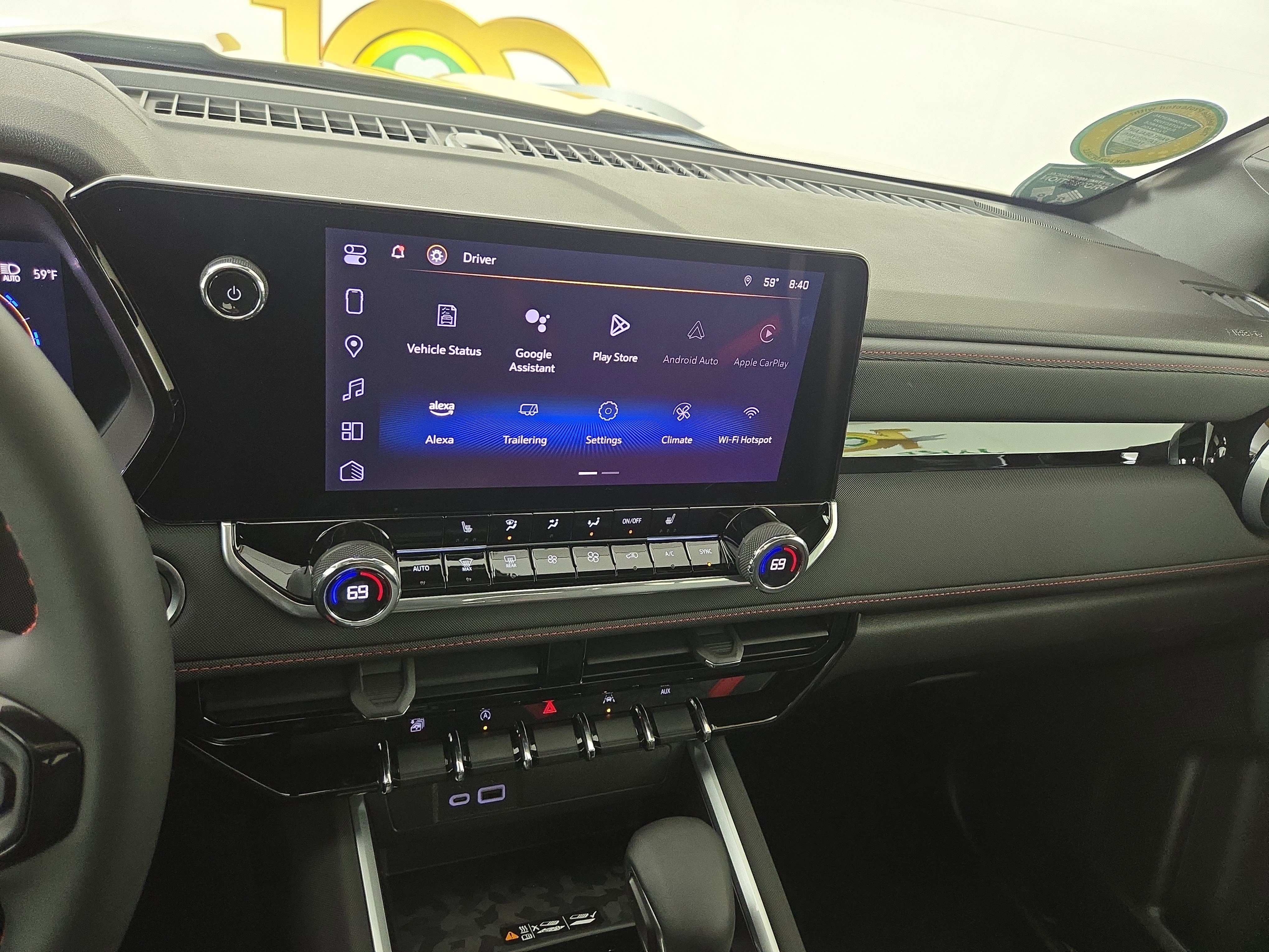 Certified 2024 Chevrolet Colorado Z71 w/ LPO, Dark Essentials Package image 23