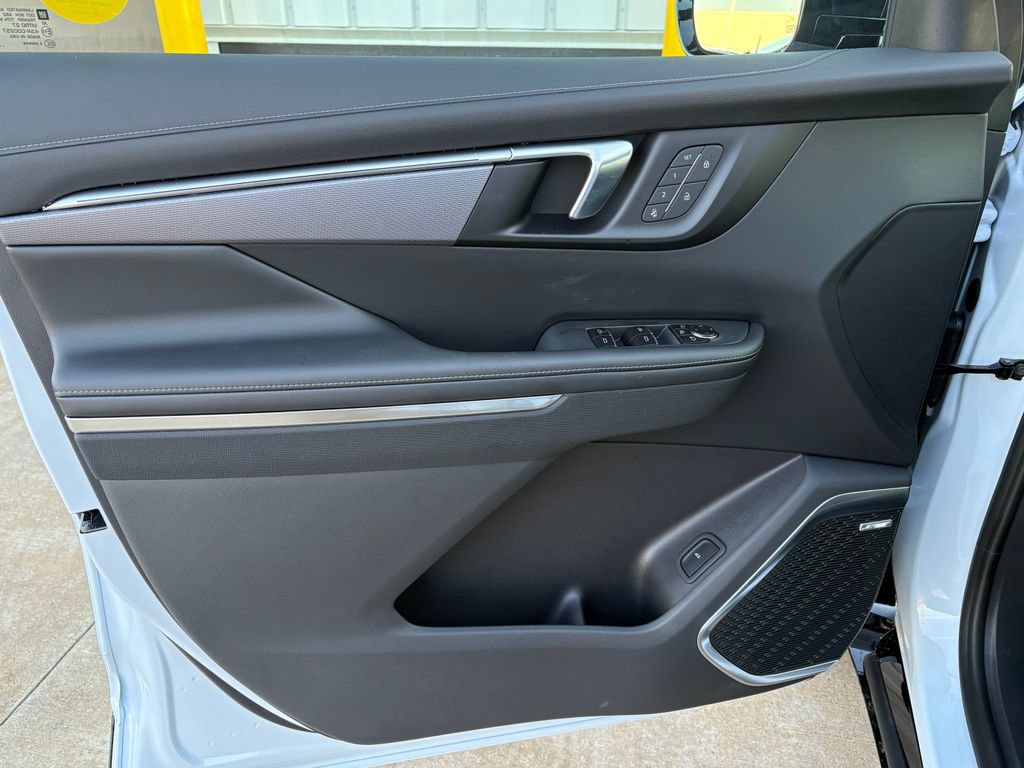 New 2026 Buick Enclave Sport Touring w/ Super Cruise Package FWD image 11