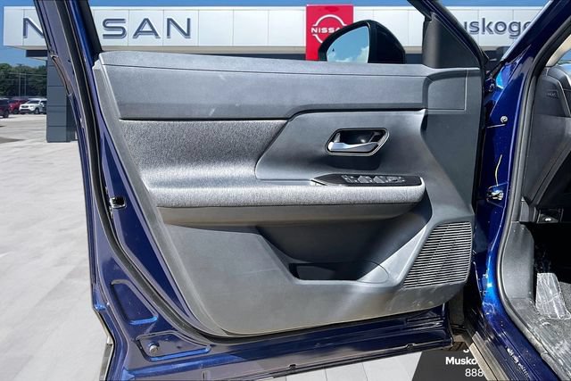 New 2026 Nissan Kicks SV FWD image 8
