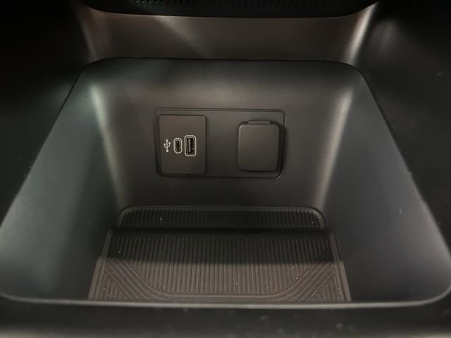 New 2026 Ford Explorer Active AWD/4WD image 24