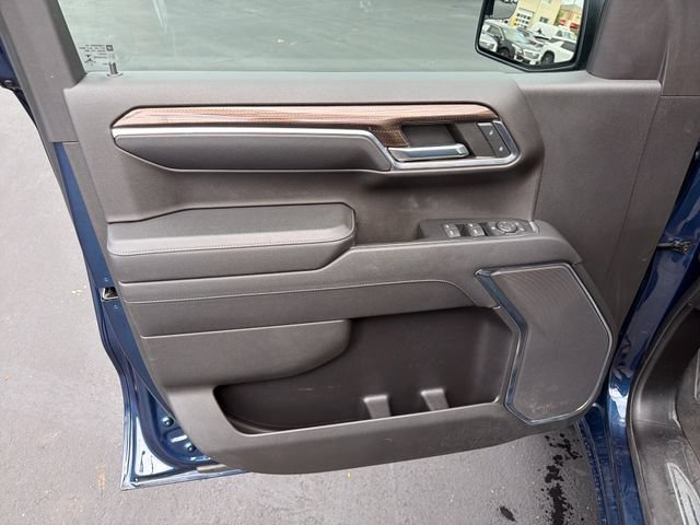 Used 2023 Chevrolet Silverado 1500 LT AWD/4WD image 10