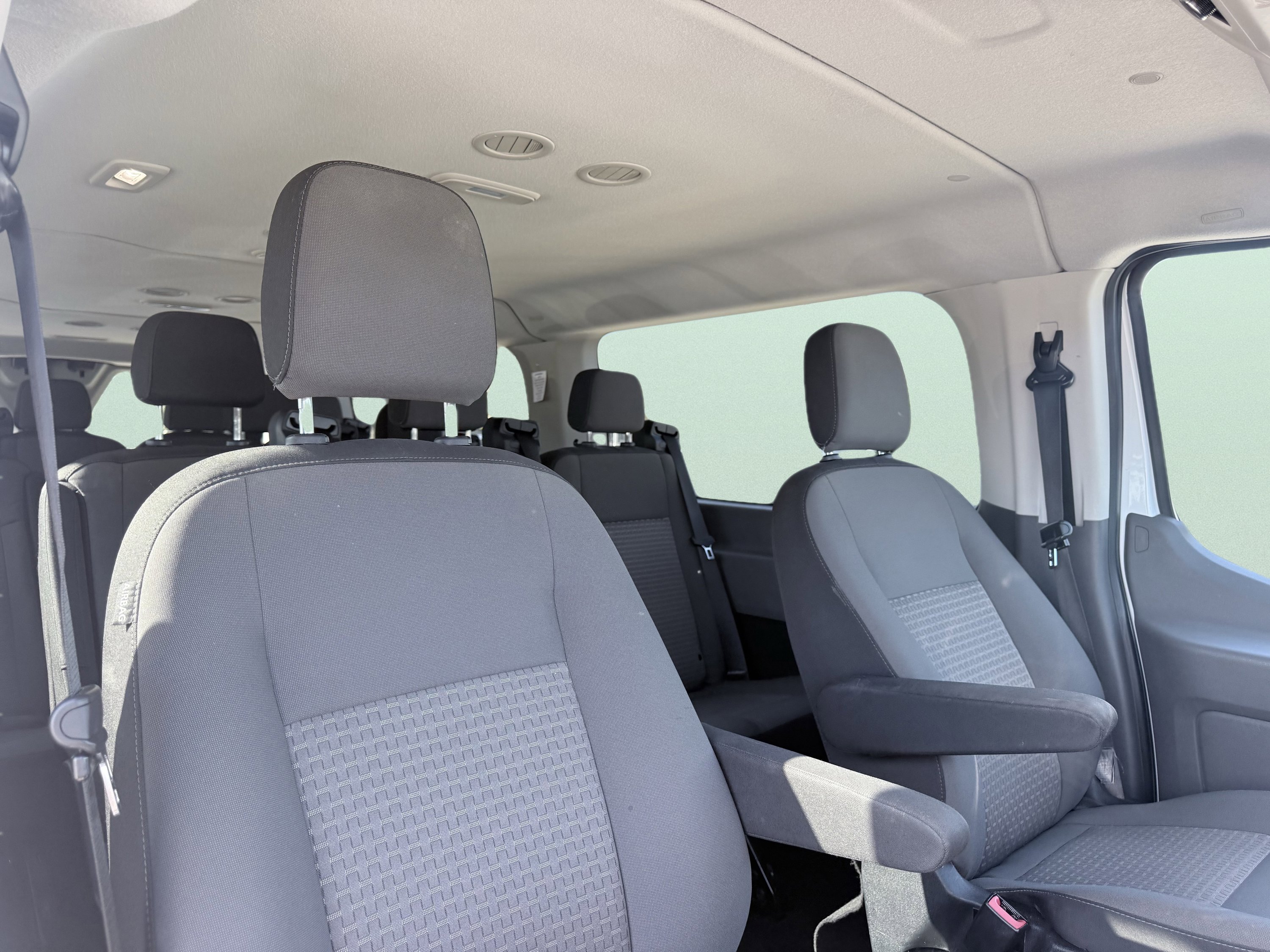 Used 2023 Ford Transit 350 XLT image 27