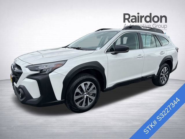 Used 2025 Subaru Outback AWD/4WD image 3