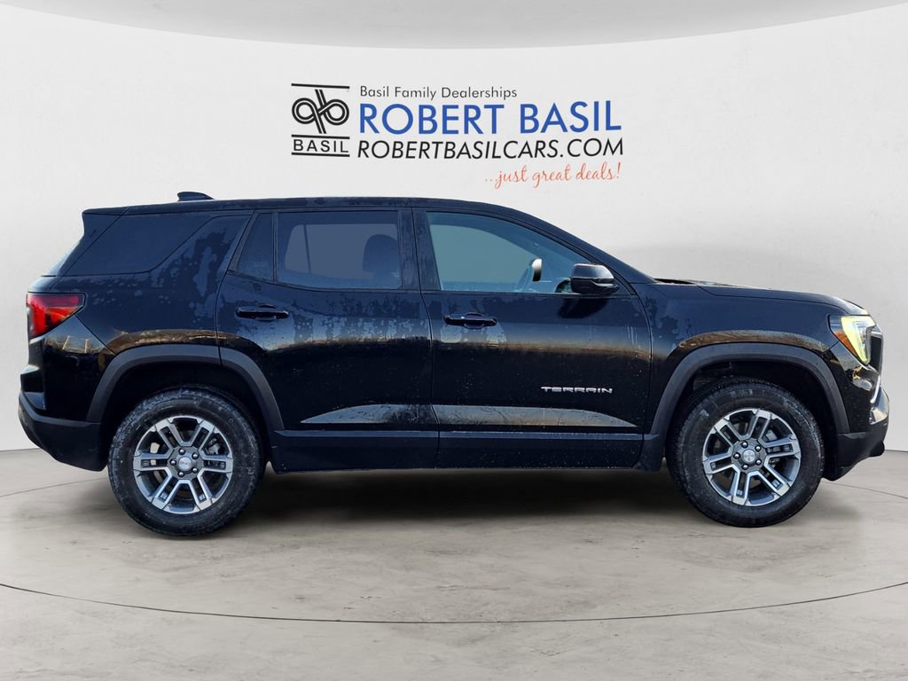 Used 2025 GMC Terrain Elevation image 6