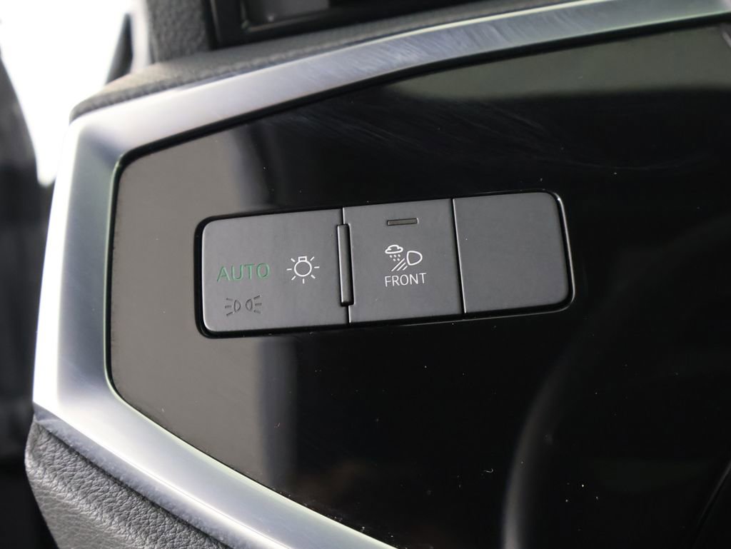 Used 2020 Audi Q3 2.0T Premium Plus image 27