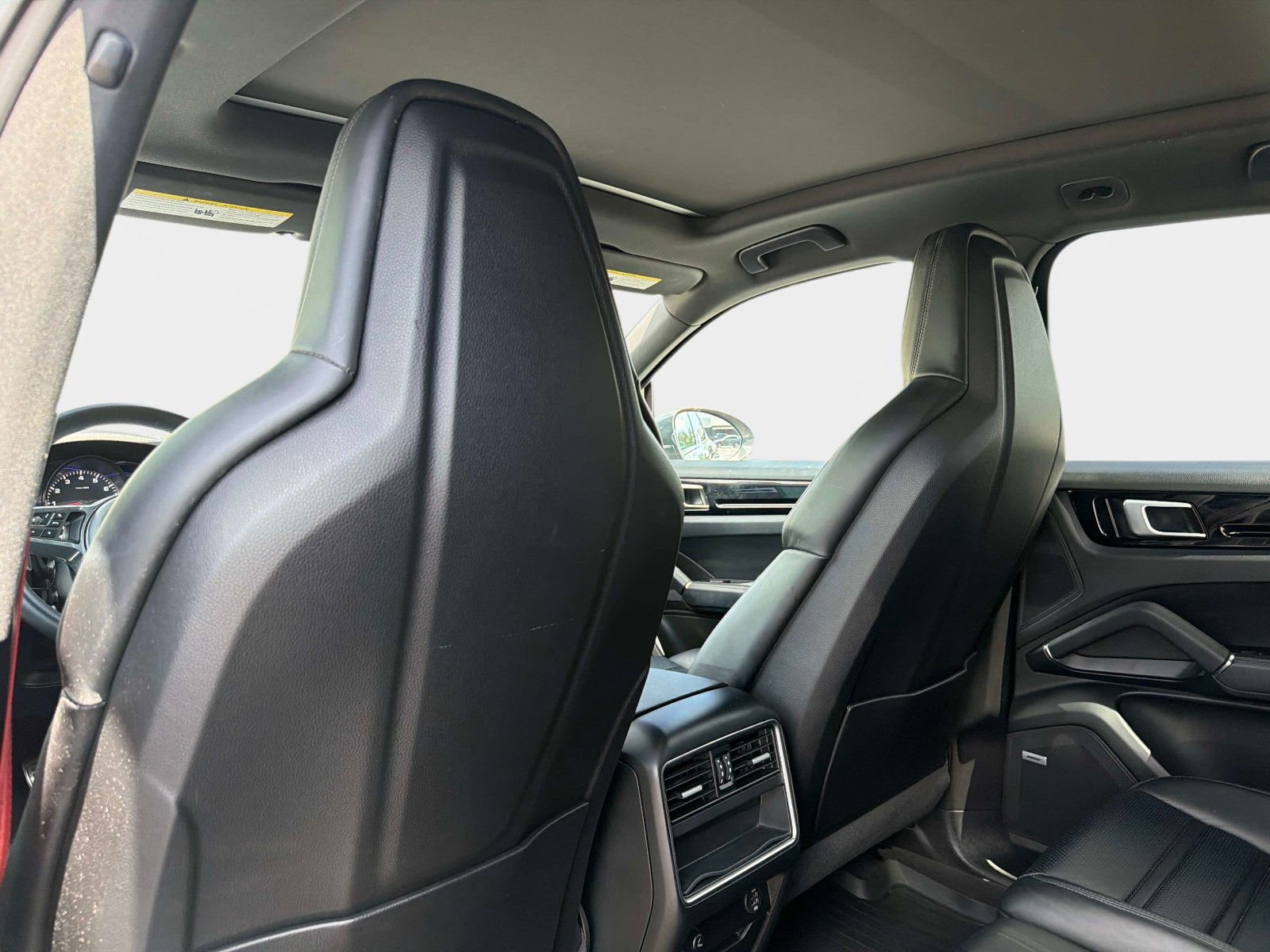 Used 2019 Porsche Cayenne S AWD/4WD image 34