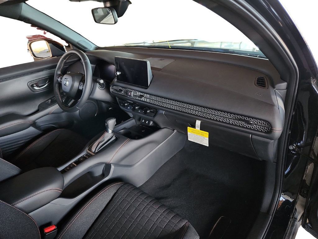 Used 2026 Honda HR-V Sport image 13