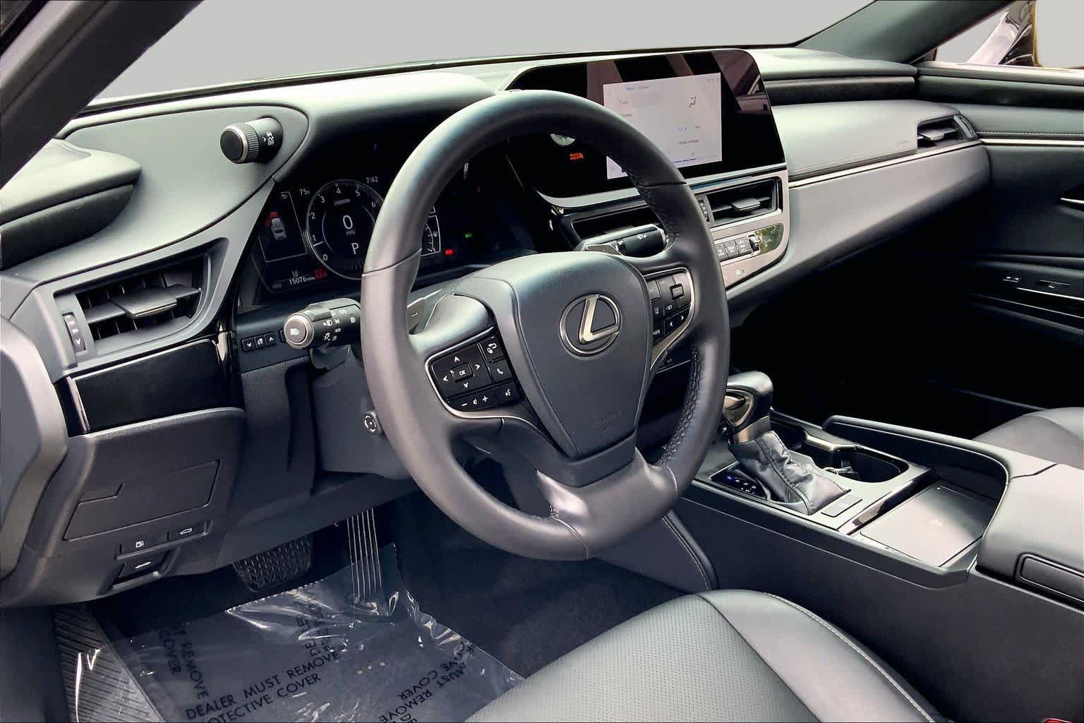 Certified 2024 Lexus ES 350 w/ Premium Package FWD image 18