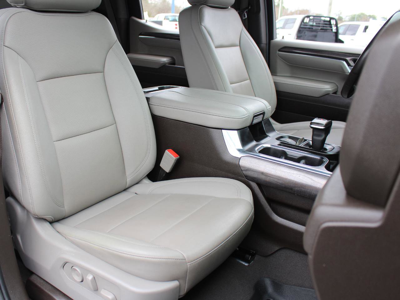 Used 2024 Chevrolet Silverado 1500 LTZ w/ Technology Package image 43