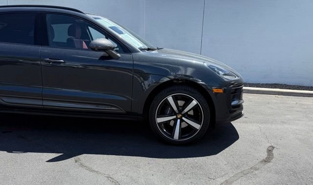 Used 2024 Porsche Macan Turbo AWD/4WD image 9