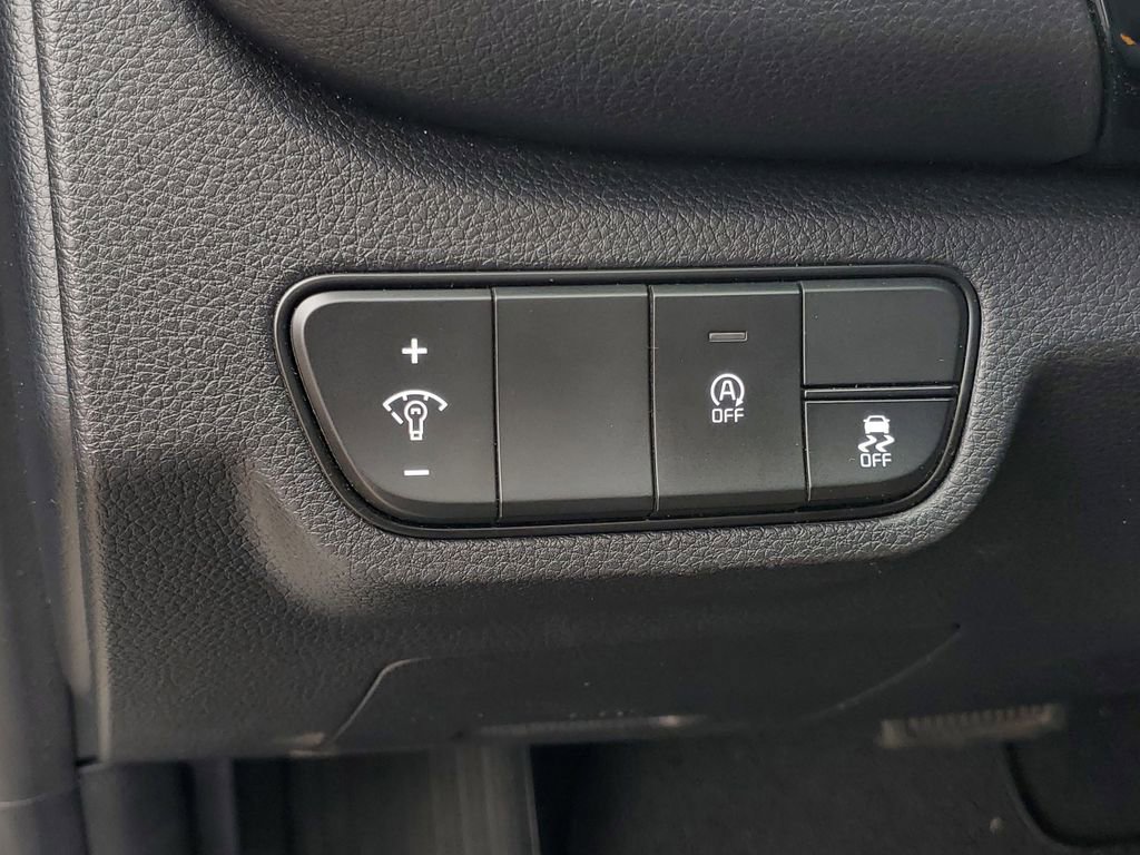 Used 2025 Kia Seltos S image 14