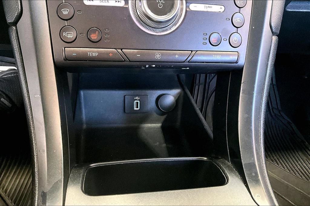 Used 2017 Ford Fusion Titanium FWD image 16