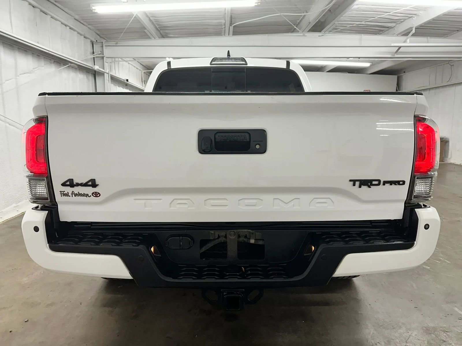 Used 2017 Toyota Tacoma TRD Pro AWD/4WD image 6