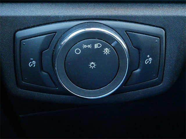 Used 2017 Ford Fusion SE image 24