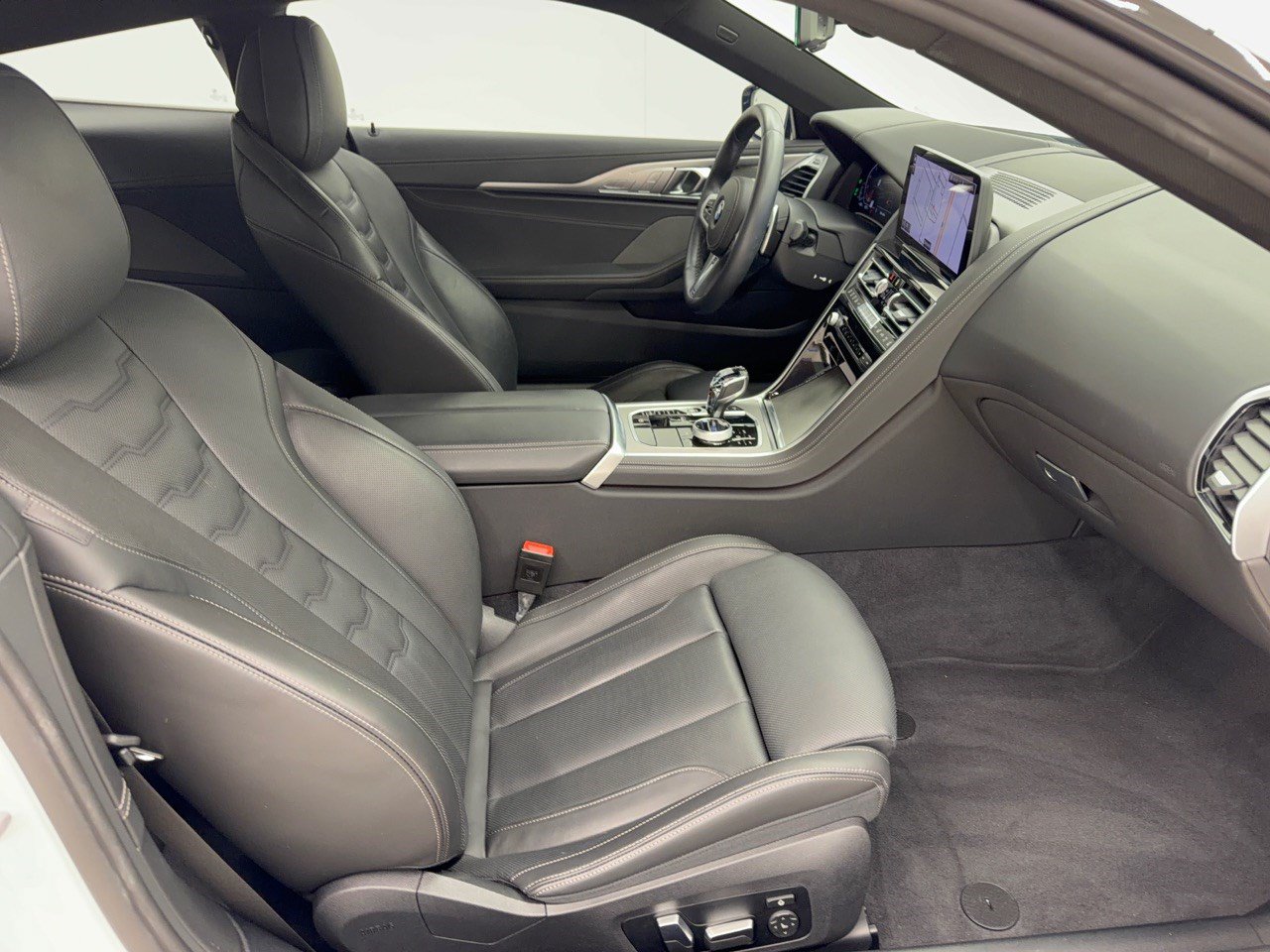 Certified 2024 BMW 840i Coupe w/ M Sport Professional Package RWD image 30