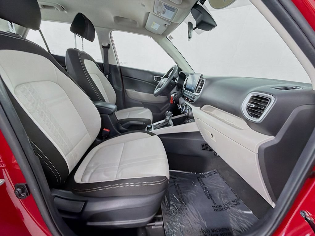 Used 2021 Hyundai Venue SEL FWD image 28
