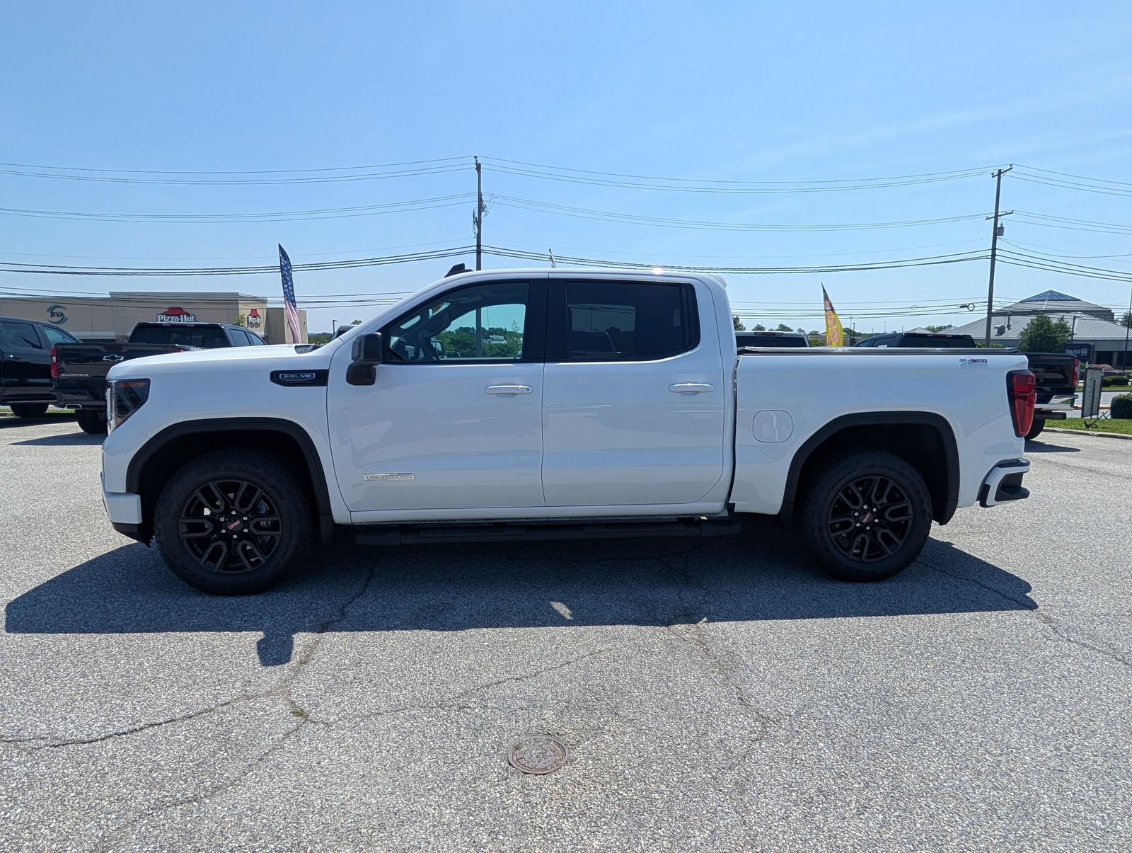 Used 2024 GMC Sierra 1500 Elevation w/ X31 Off-Road Package AWD/4WD image 6