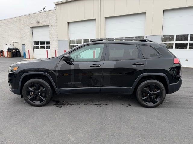 Used 2020 Jeep Cherokee Latitude Plus image 2