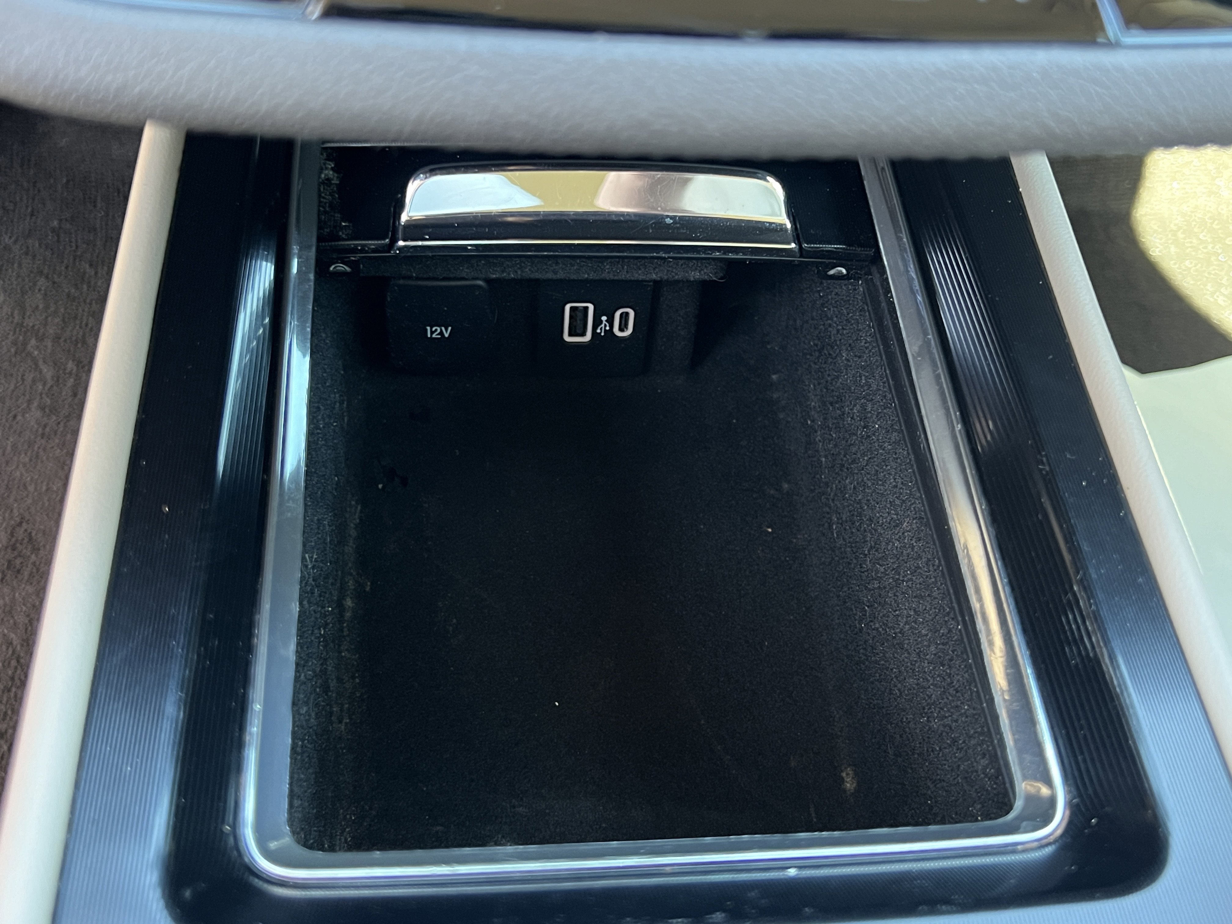 Used 2022 Lincoln Corsair Reserve w/ Elements Package image 19