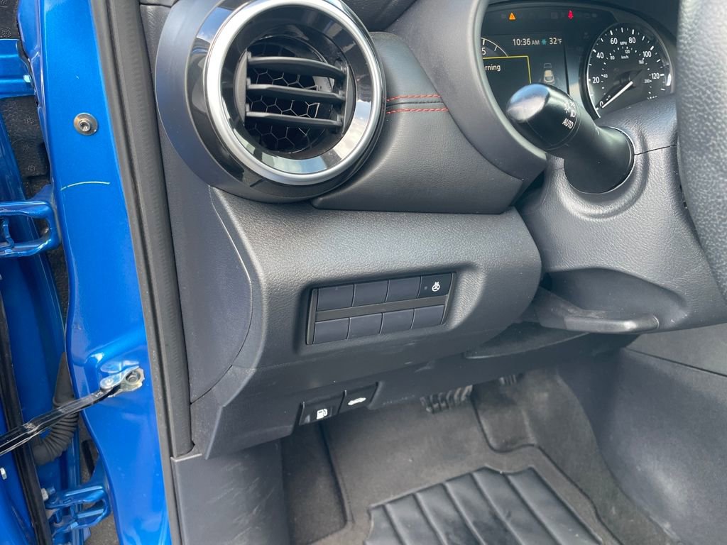 Used 2023 Nissan Kicks SR w/ SR Premium Package image 14