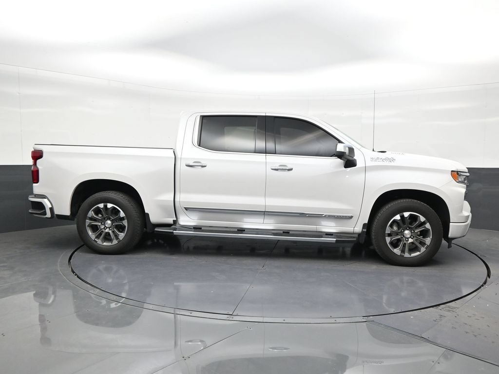 Used 2024 Chevrolet Silverado 1500 High Country w/ Technology Package RWD image 6