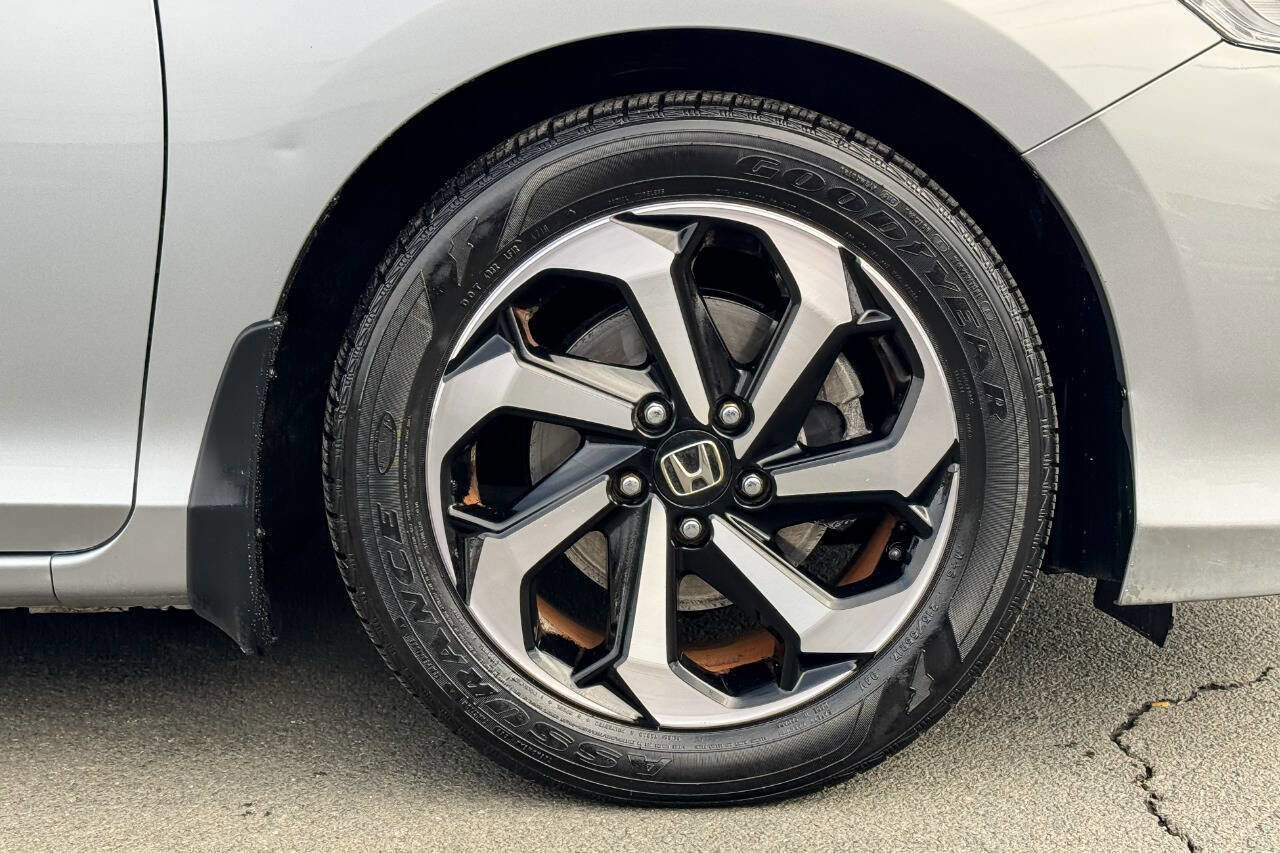 Used 2016 Honda Accord EX image 10