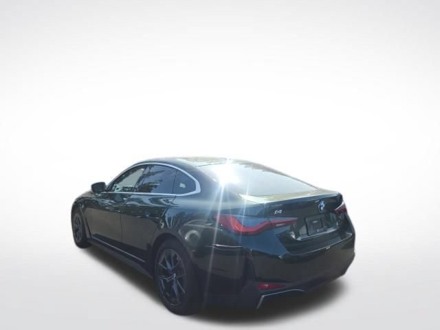 Used 2023 BMW i4 eDrive35 RWD image 3