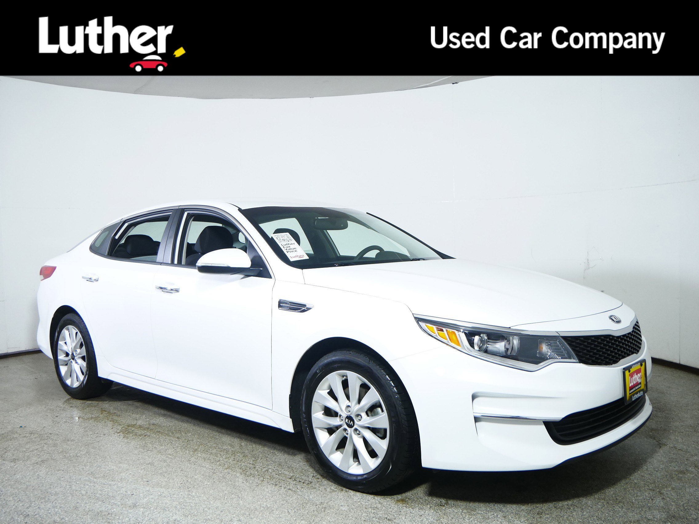 Used 2018 Kia Optima LX w/ 17" Alloy Wheels Package