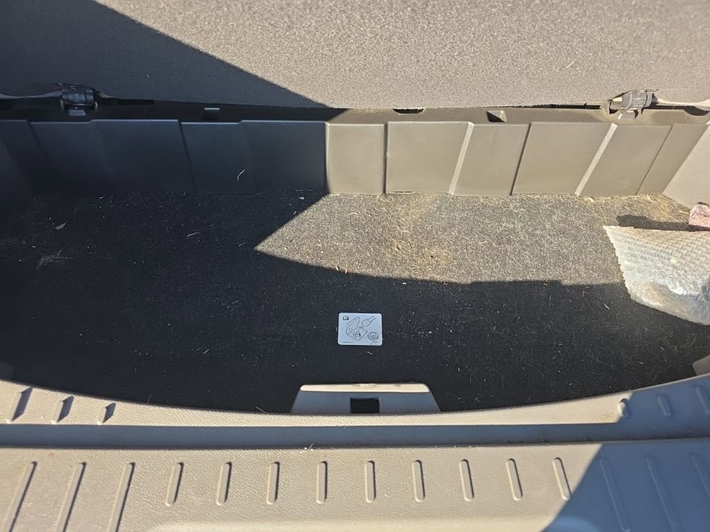 Used 2014 Chevrolet Traverse LTZ image 16