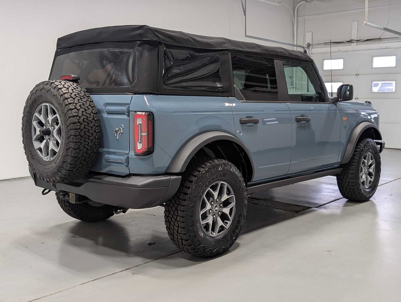 Used 2022 Ford Bronco Badlands AWD/4WD image 8
