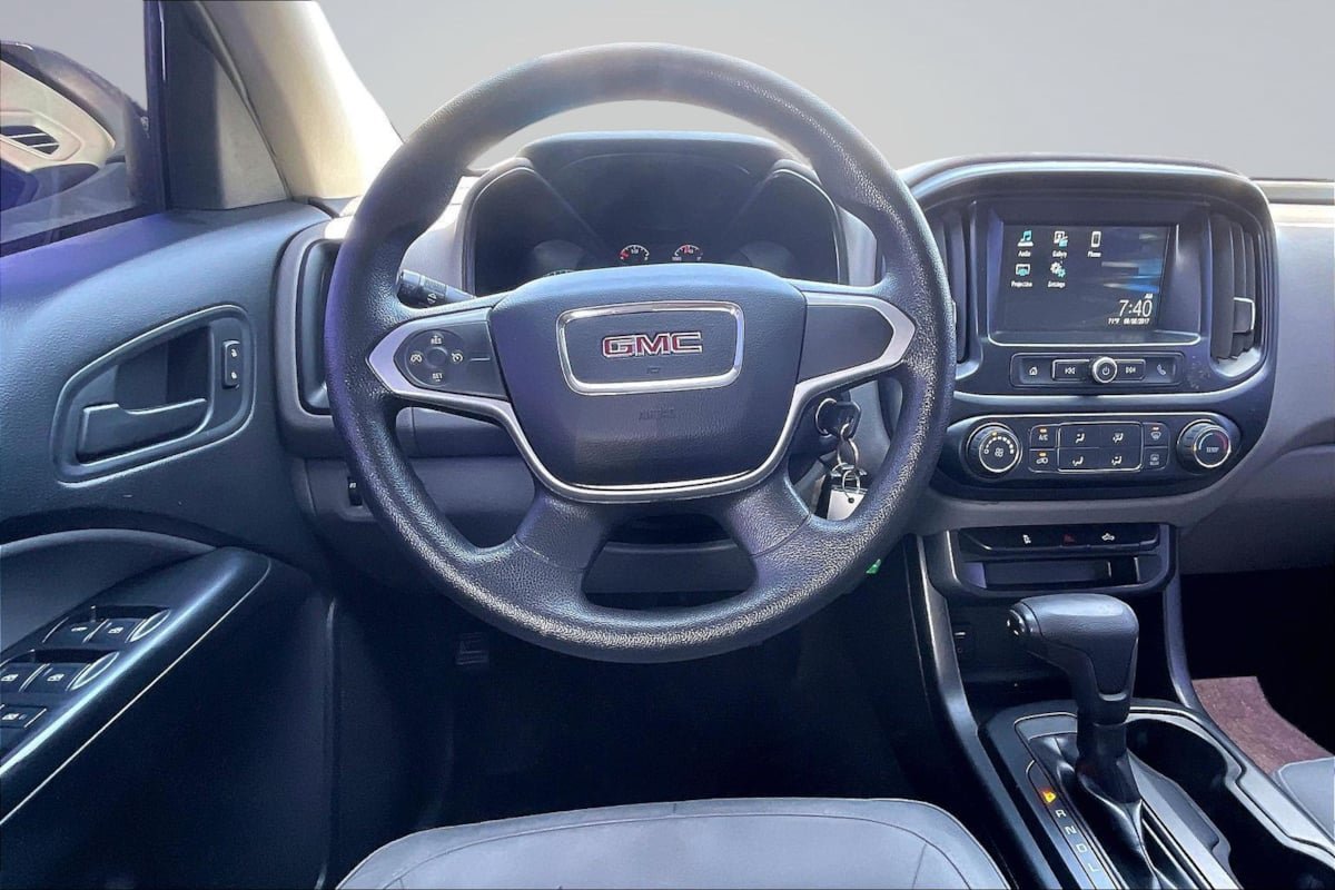 Used 2018 GMC Canyon 2WD Crew Cab w/ Convenience Package image 5