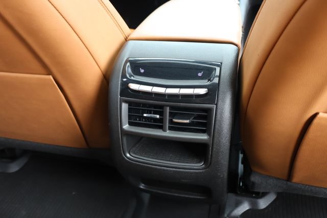 Used 2021 Cadillac XT5 Premium Luxury AWD/4WD image 39