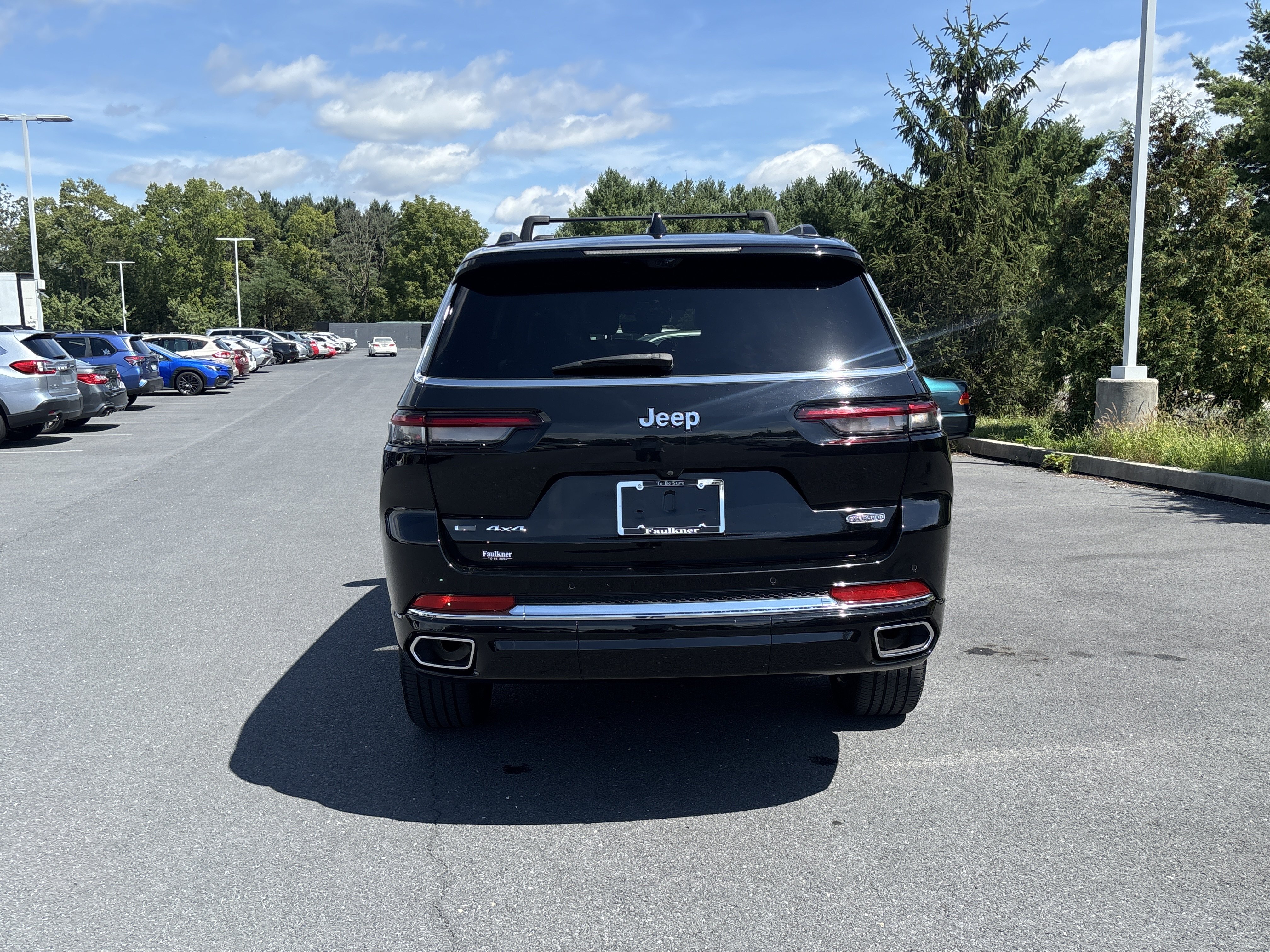 Used 2023 Jeep Grand Cherokee L Overland w/ Advanced Protech Group III AWD/4WD image 15