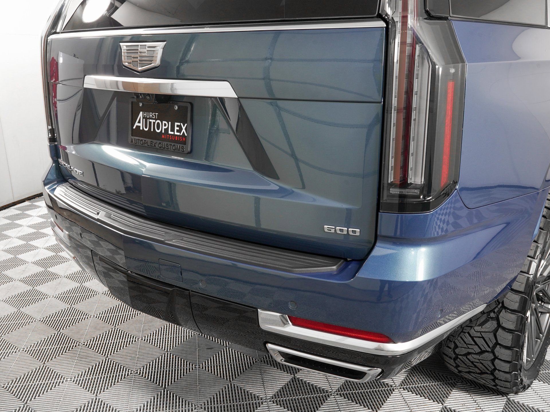 Used 2026 Cadillac Escalade Luxury w/ LPO, Radiant Package image 41