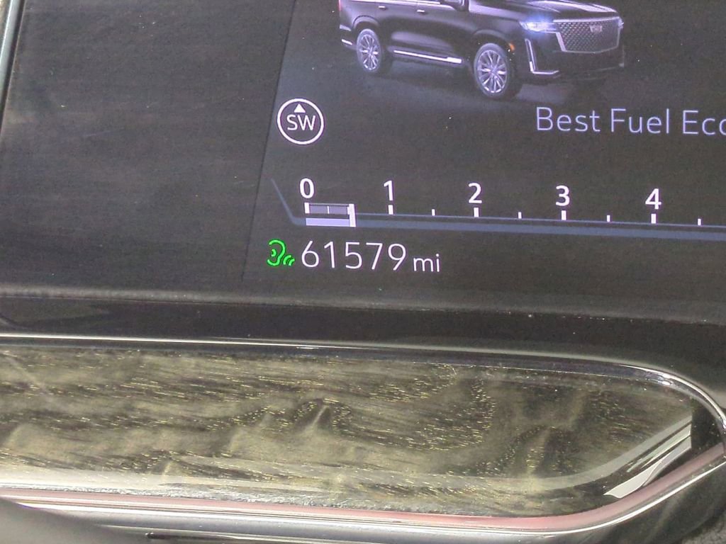 Used 2024 Cadillac Escalade Premium Luxury image 38
